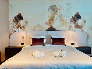 Room Room