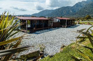 Te Awa Cottages