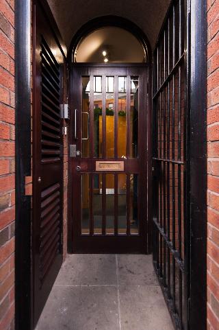 Russell Scott Backpackers Hostel
