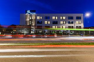 B The Hotel