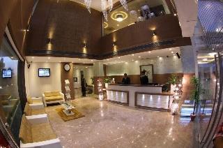 Shangri La Grand The Hotel