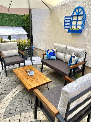 12 Rooms Boutique Hotel
