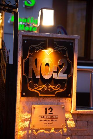 12 Rooms Boutique Hotel