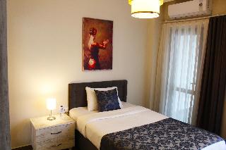 12 Rooms Boutique Hotel
