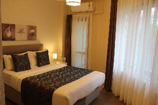 12 Rooms Boutique Hotel