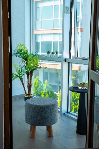 12 Rooms Boutique Hotel