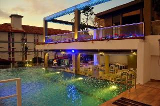 Beach Corridor Hotel Spa
