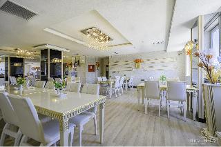 Real House Boutique Hotel