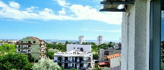 Blue Sky Hotel