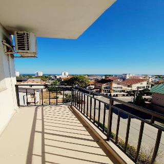 Blue Sky Hotel