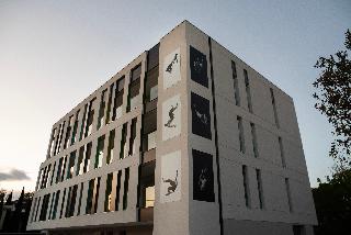 Marina Gardens Boutique & Suites