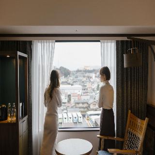 Room:DBL.SU