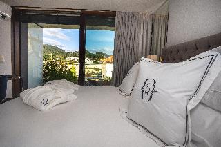 Room Room