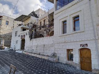 Avlu Cave House
