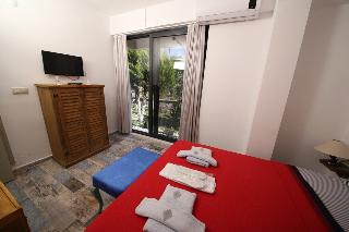 Room Room