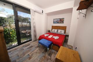 Room Room