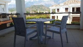Cristal Villalar