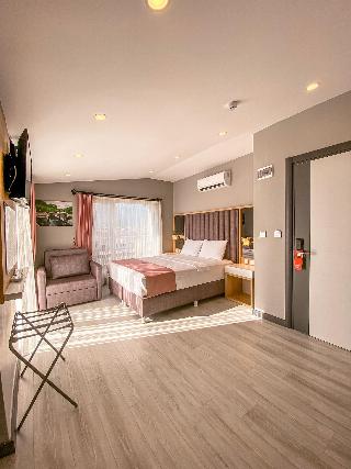 L'opera Deluxe Hotel