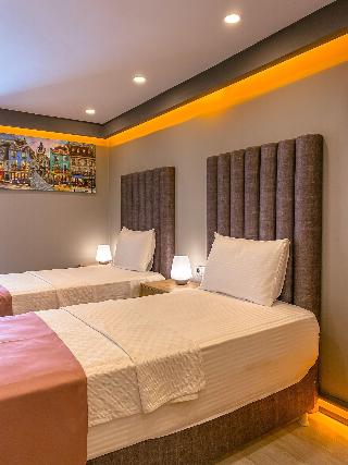 L'opera Deluxe Hotel