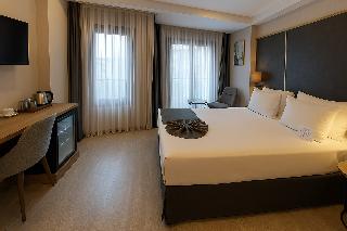Room Room