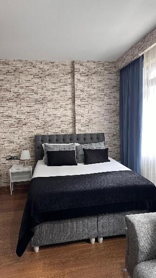 Sabiha Gokcen Hotel Istanbul Houses