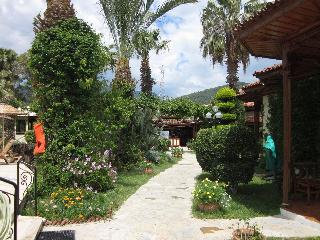 Asur Hotel & Aparts & Villas