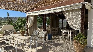 Arion Stables Apartments