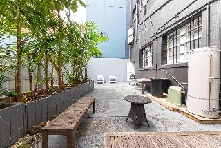 Hit Hostel