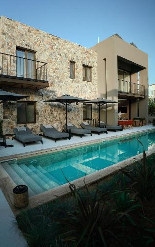 Capital Luxury Suites