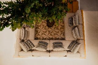 Capital Luxury Suites