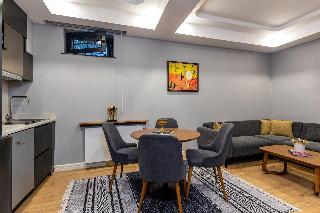 Sala Suites