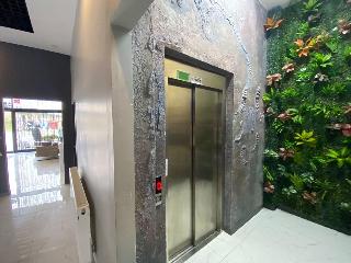 Continental Airport Hotel
