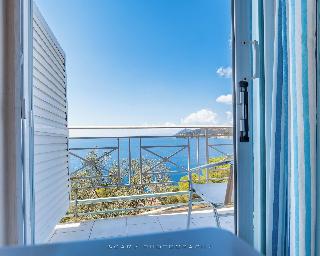 Kavos Bay Seafront Hotel