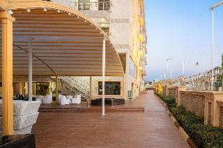The Wells Carlton Hotel And Apartments