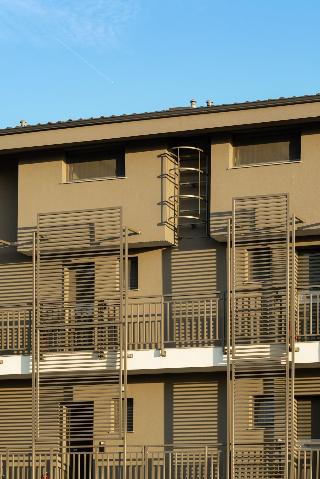 Eco Green Residences Suites