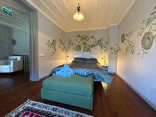 Tilas House No8