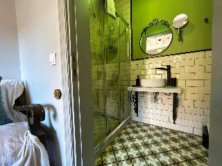 Tilas House No8