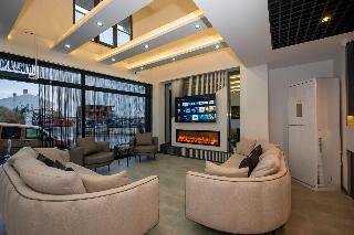 Intercity Airport Hotel