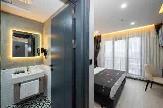 Intercity Airport Hotel
