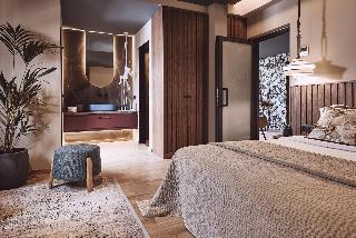 O2 Suites Glyfada