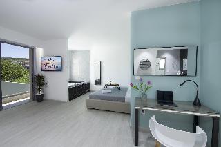 Xsuites