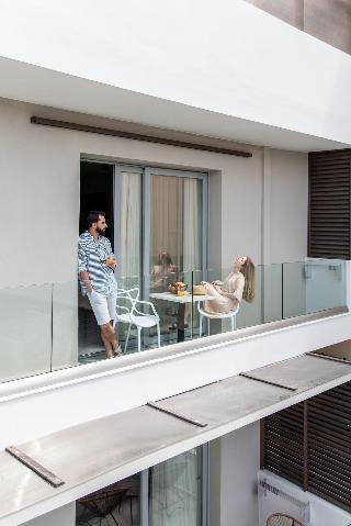 Xsuites