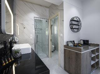 Xsuites