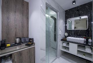 Xsuites
