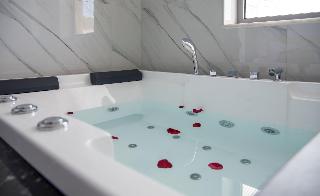 Xsuites