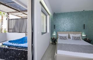 Xsuites