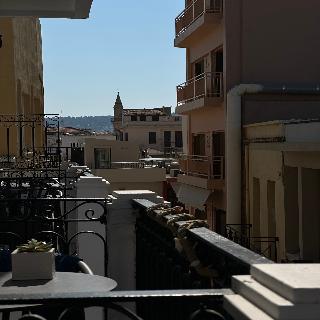 Metropolitan Pearl Boutique Hotel