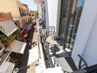Metropolitan Pearl Boutique Hotel