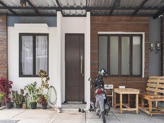 Oyo 91646 Fio Colombus Residence