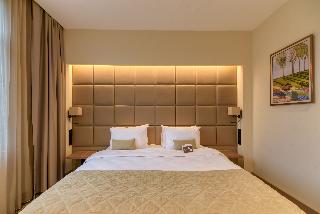Room Room